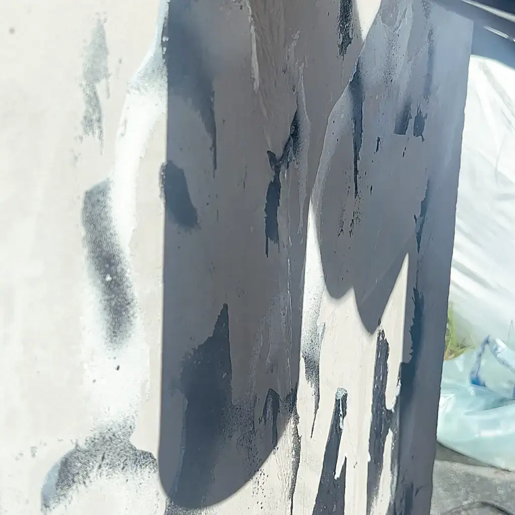 Hindre grafitti å trekke inn i overflaten.