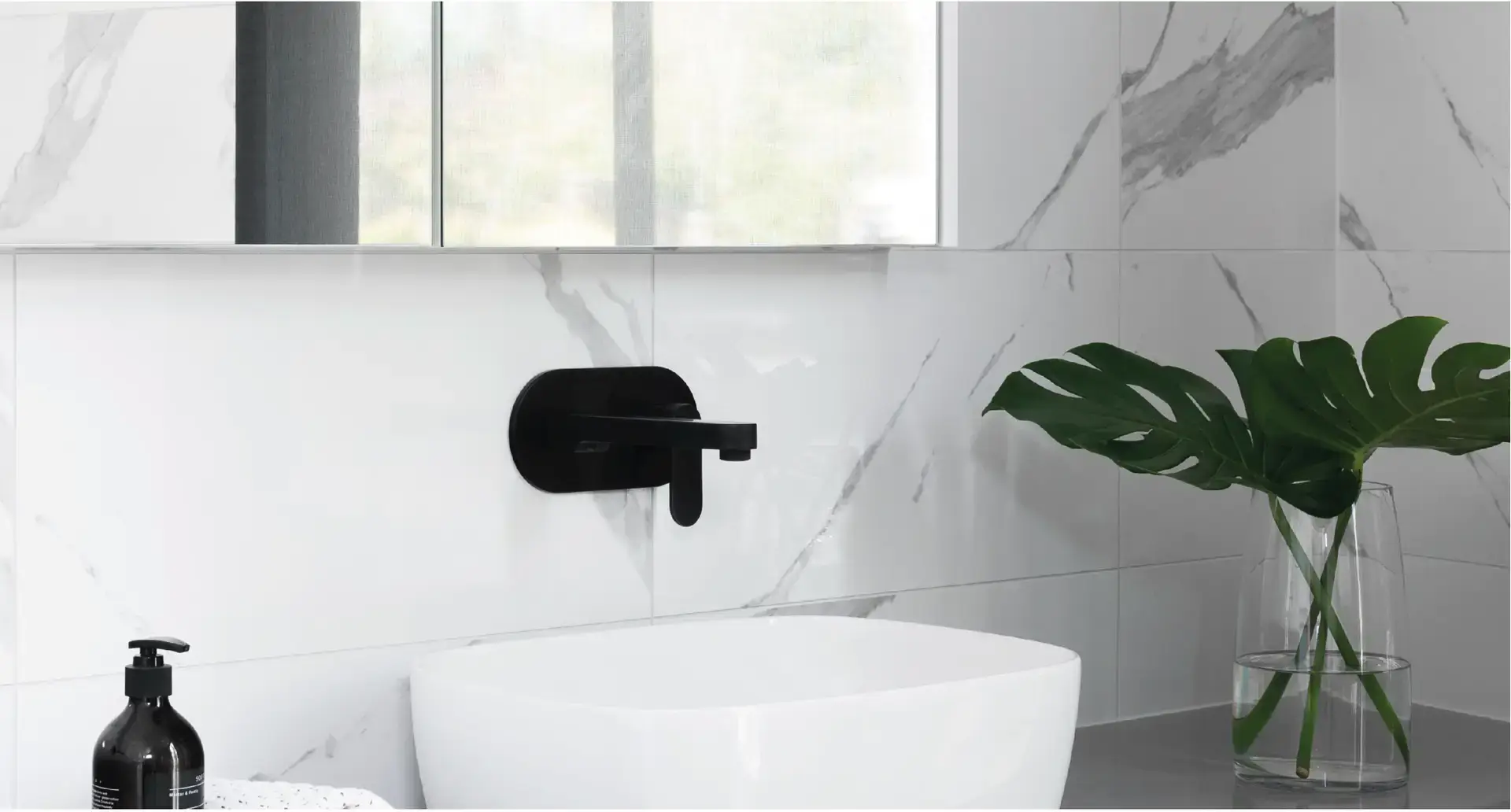 Rengjøring, rens og impregnering av innvendig fliser, benkeplater, marmor, finere stein og lignende